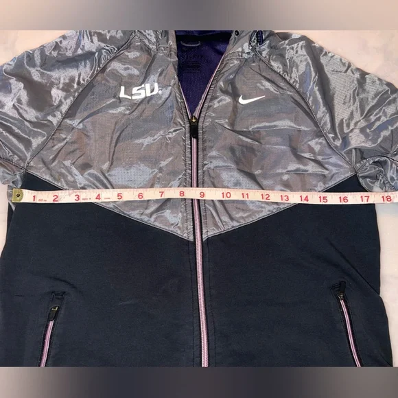 Nike x LSU Women's Wind Breaker - Picture 3 of 5